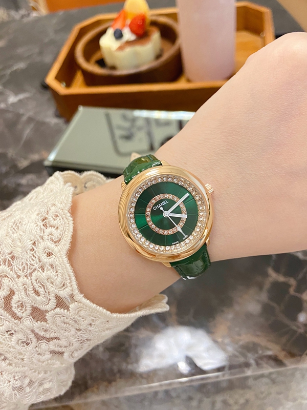 ブランド時計角部分ディテール